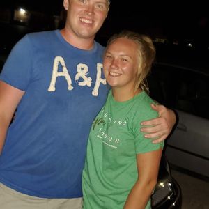 Meet your Posher, Derrick